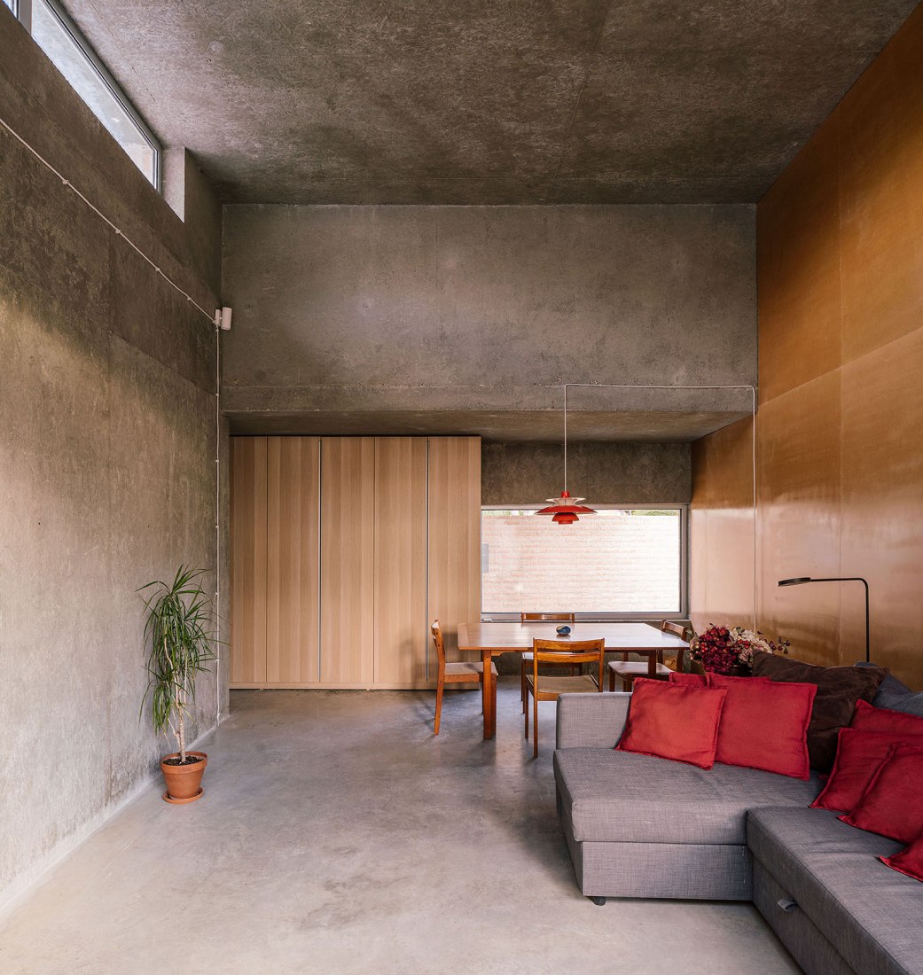 A three generation house in Boadilla del Monte by Malu de Miguel. Photograph by Imagen Subliminal (Miguel de Guzmán + Rocío Romero)