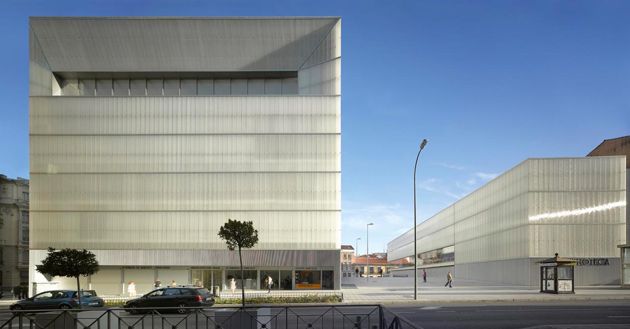 Barceló Market in Madrid by Nieto Sobejano. Photography © Roland Halbe