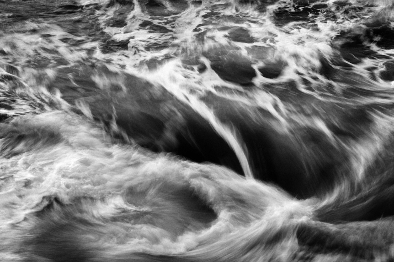 Ajuy #04 (Fuerteventura, 2014). We are not islands by César Ordóñez at the Fifty Dots Gallery. Photography © César Ordóñez Ajuy #04 (Fuerteventura, 2014). We are not islands by César Ordóñez at the Fifty Dots Gallery. Photography © César Ordóñez