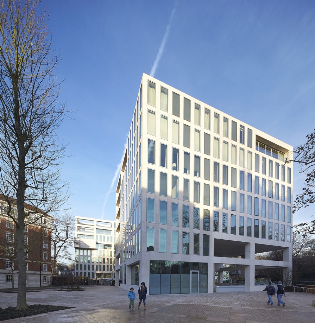 Viviendas del Instituto de la Commonwealth por OMA. Fotografía ©Nick Gutteridge Commonwealth Institute Housing blocks by OMA and Allies & Morrison Photograph © Hufton+Crow