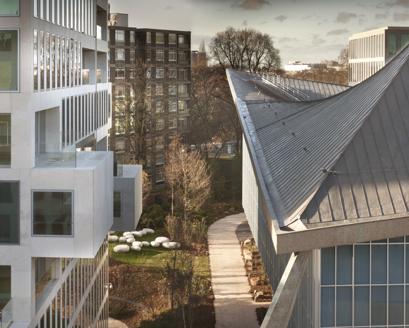 Viviendas del Instituto de la Commonwealth por OMA. Fotografía ©Philip Vile Viviendas del Instituto de la Commonwealth por OMA. Fotografía ©Philip Vile