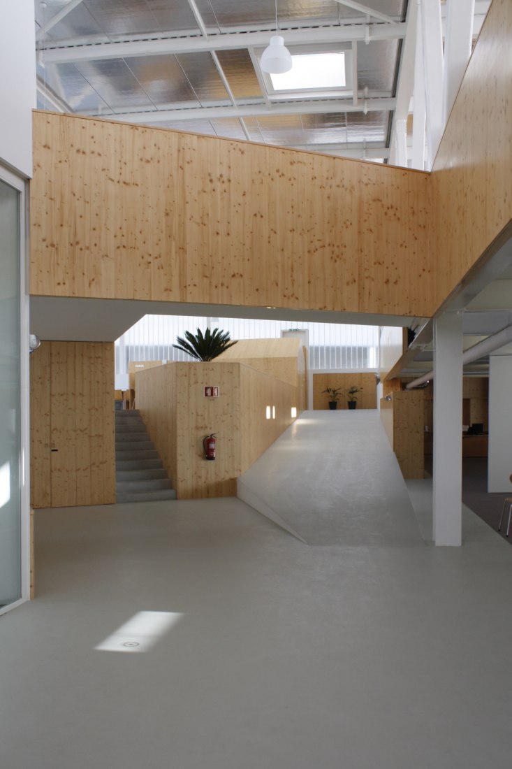 Biblioteca Pública e Arquivo Regional de Angra do Heroísmo Inês Lobo. Photograph by Atelier Inês Lobo Biblioteca Pública e Arquivo Regional de Angra do Heroísmo Inês Lobo. Photograph by Atelier Inês Lobo