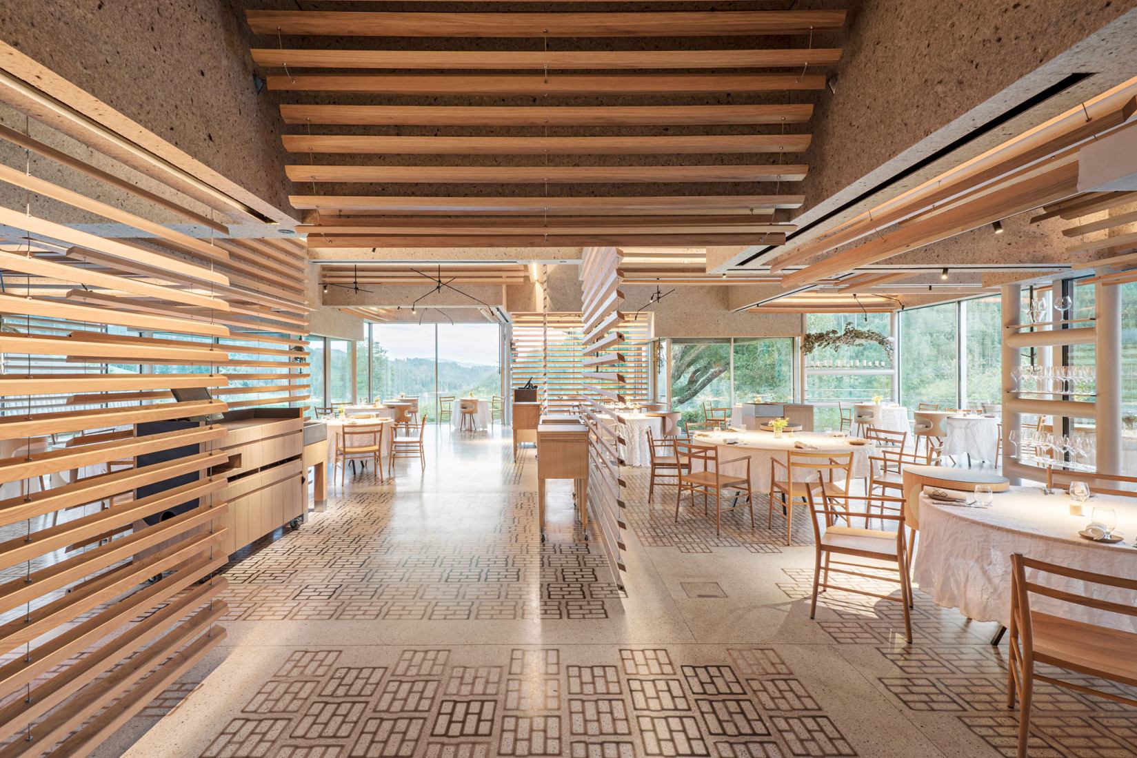 Restaurante Steirereck en el Pogusch por PPAG architects. Fotografía por Hertha Hurnaus. Restaurante Steirereck en el Pogusch por PPAG architects. Fotografía por Hertha Hurnaus.