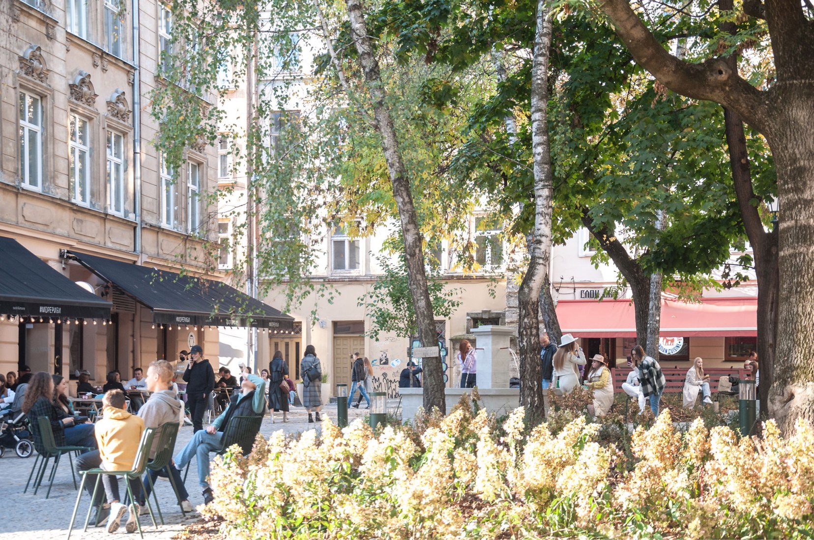 Reconstruction of Koliivschyny square, 2021. Lviv, Ukraine, by Oleksandr Hutsuliak, Anastasia Hapanovych, Olha Kryvoruchko. Photograph by Oleksandr Hutsuliak.