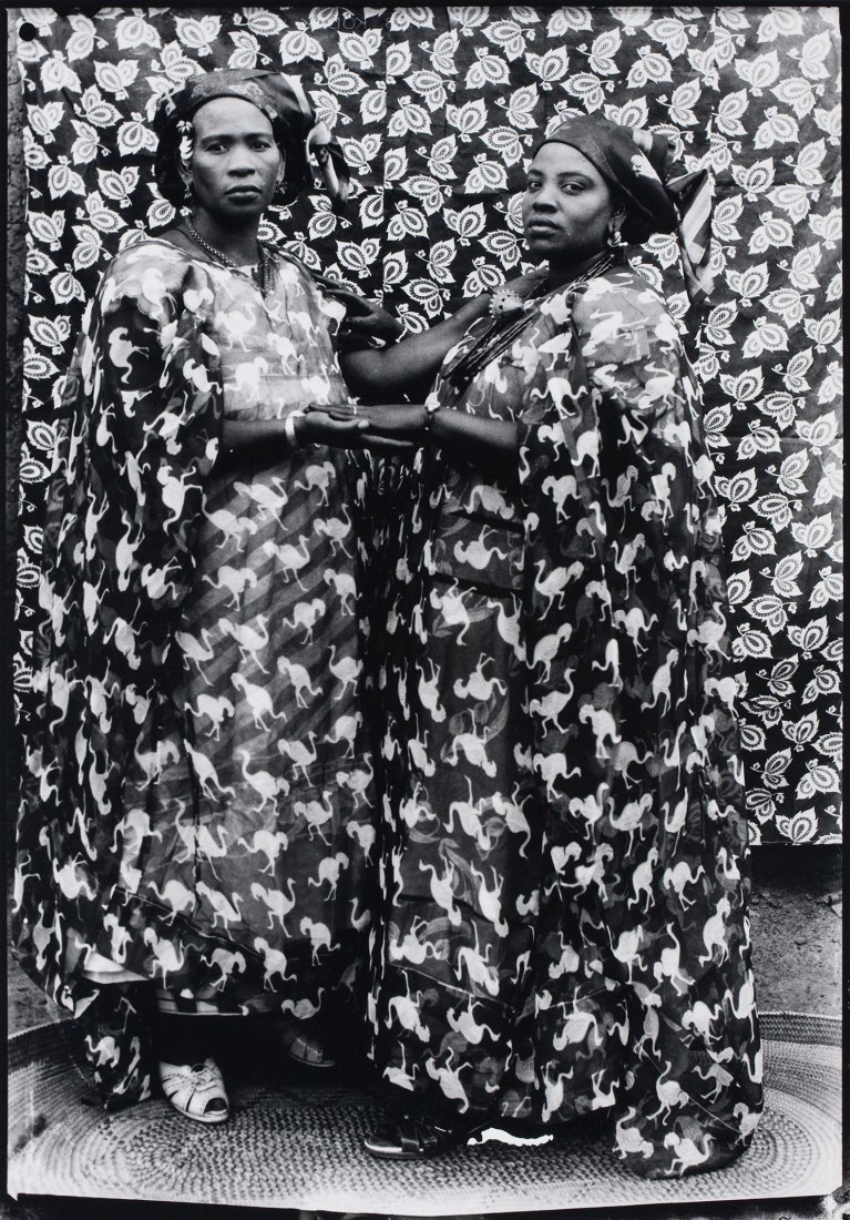 Seydou Keïta, Portrait without title, 1959 © Courtesy The Walther Collection and CAAC - The Pigozzi Collection, Geneva.