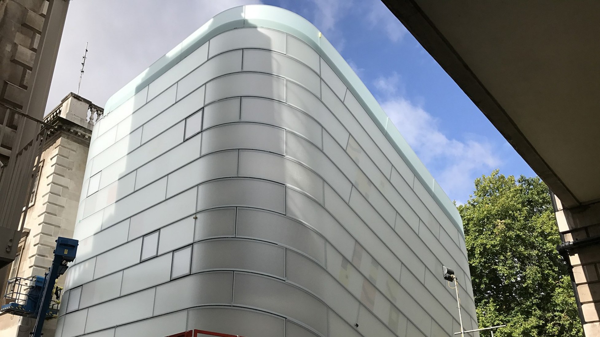 Day view. New Maggie's Centre by Steven Holl. Photograph © Iwan Baan