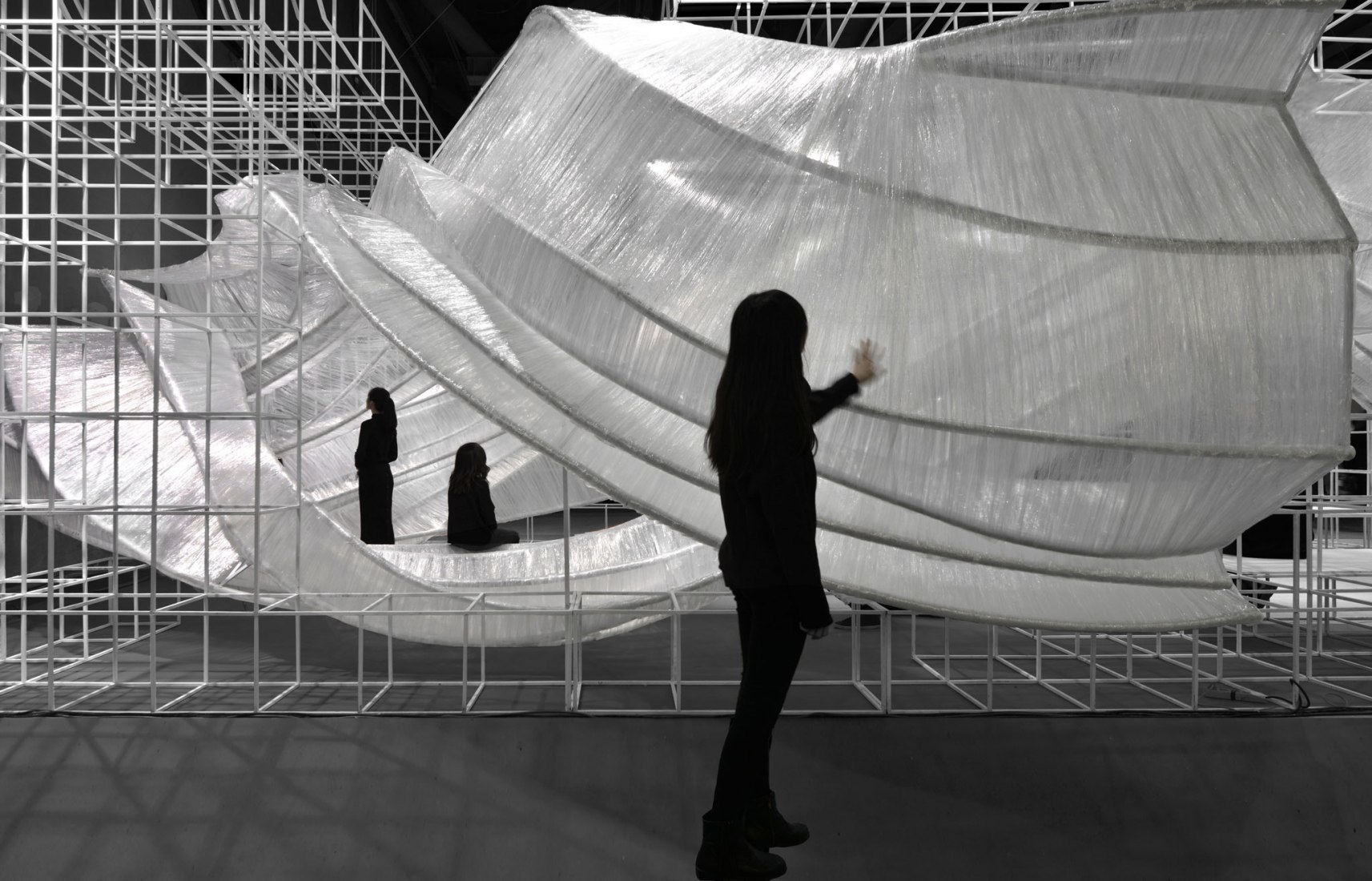 Transparent Shell by PONE ARCHITECTURE at Guangzhou Design Week. Image courtesy of v2com.