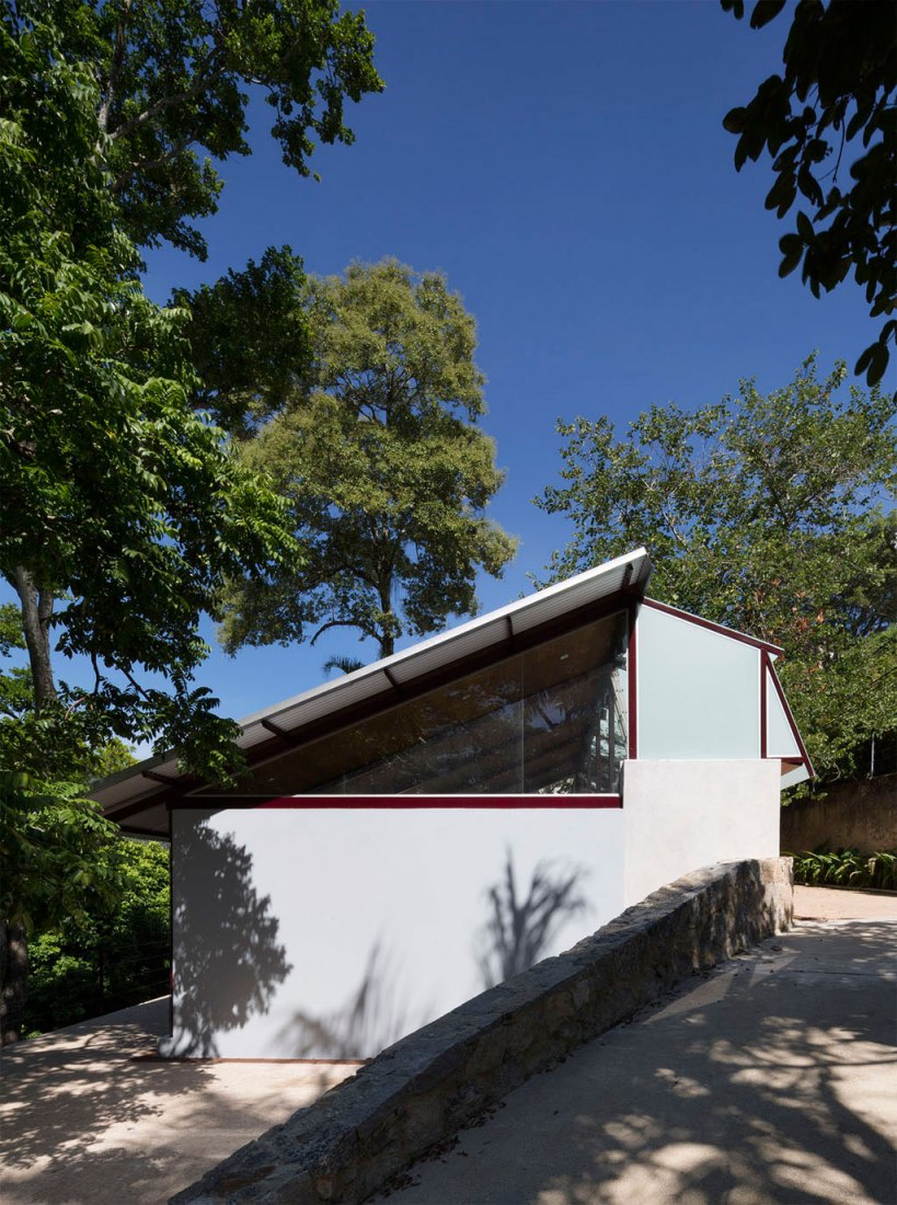 Casa Santa Teresa por Carla Juaçaba. Fotografía por Federico Cairoli 