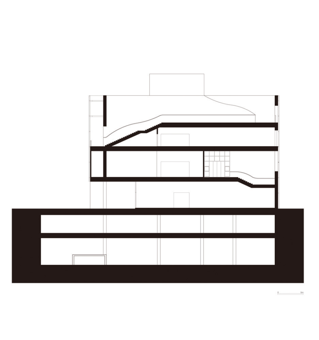 Sección. Zhengdong District Urban Planning Exhibition Hall por AZL architects.