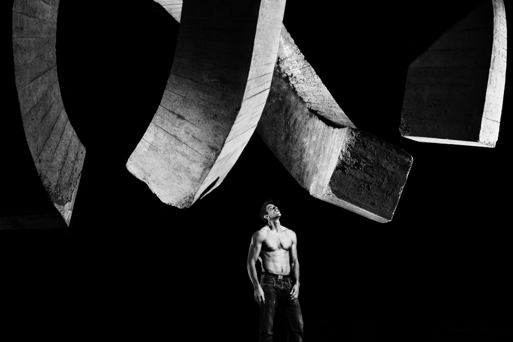 Insurgency spaces. Photograph © Carlos Hernández. Click below to see larger image.