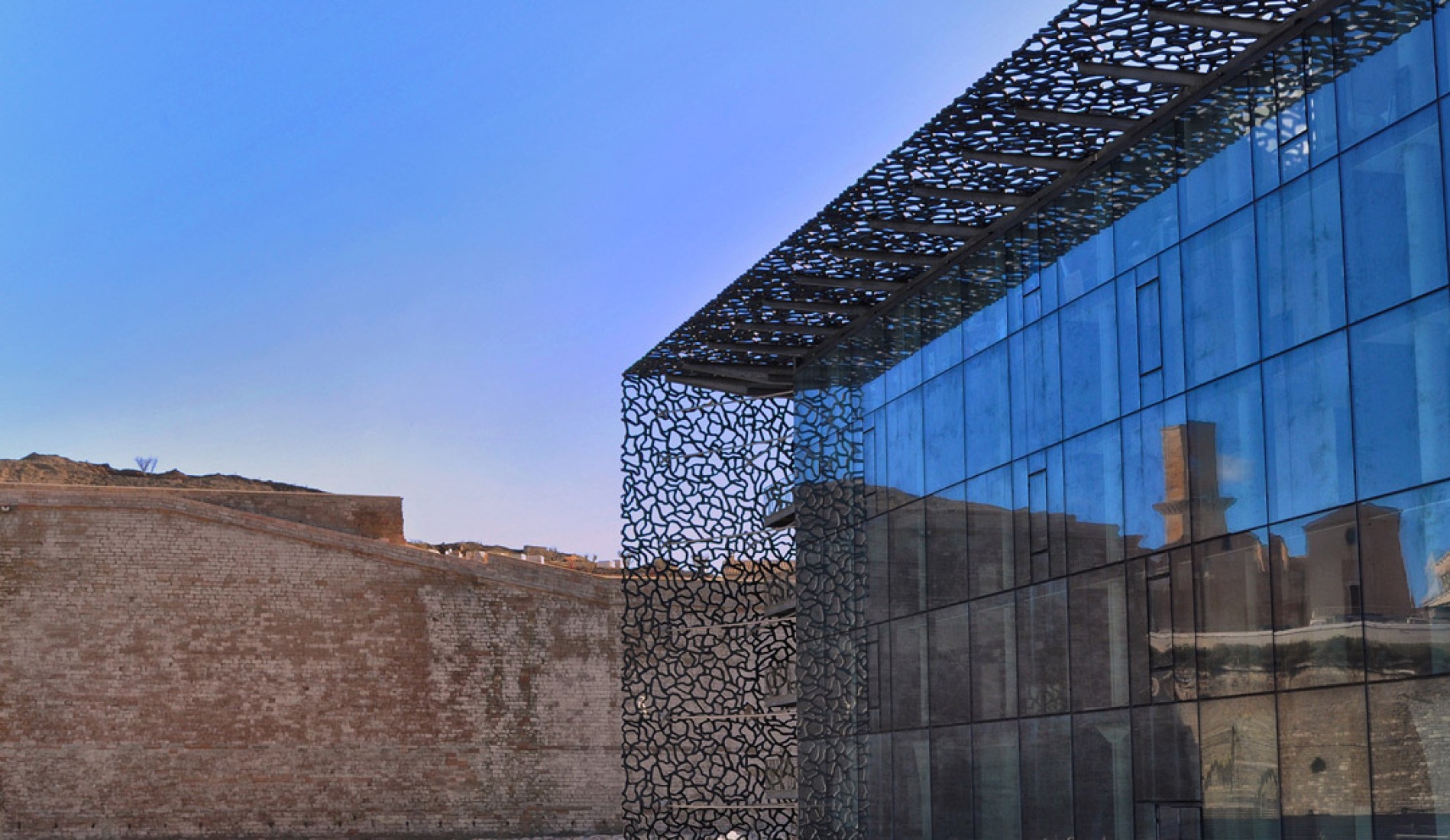 MuCem, by Rudy Ricciotti. Photography © Charlotte Ségurel. Click above to see larger image. MuCem, por Rudy Ricciotti. Fotografía © Charlotte Ségurel.