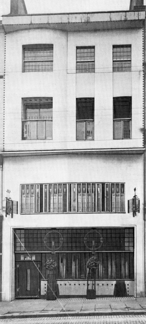 Imagen de la fachada 1903, en Sauchiehall Street, Glasgow. La Willow Tea Rooms por Mackintosh. 