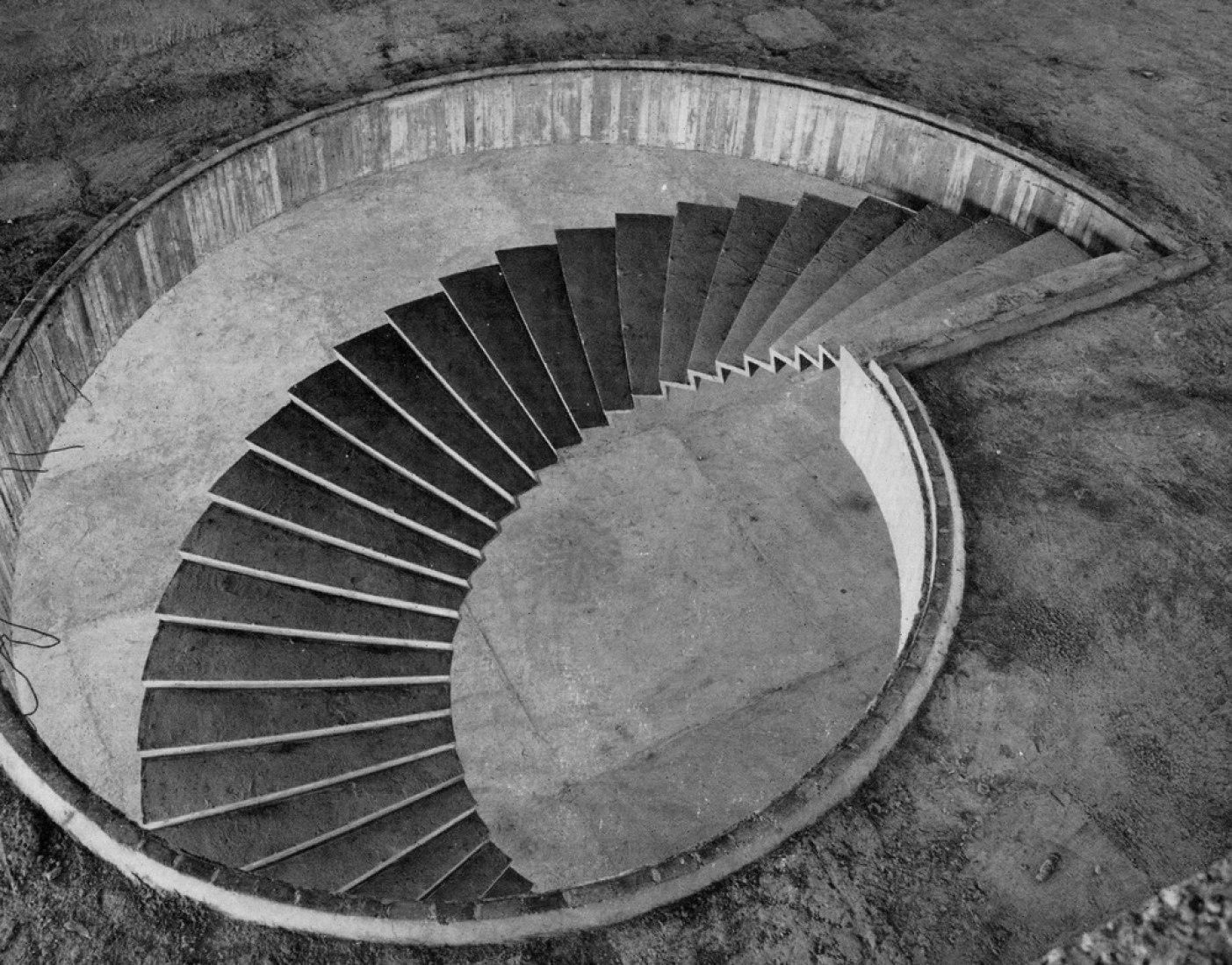 Museo de Arte Moderno en construcción por Affonso Eduardo Reidy. Fotografía © Reto Halme