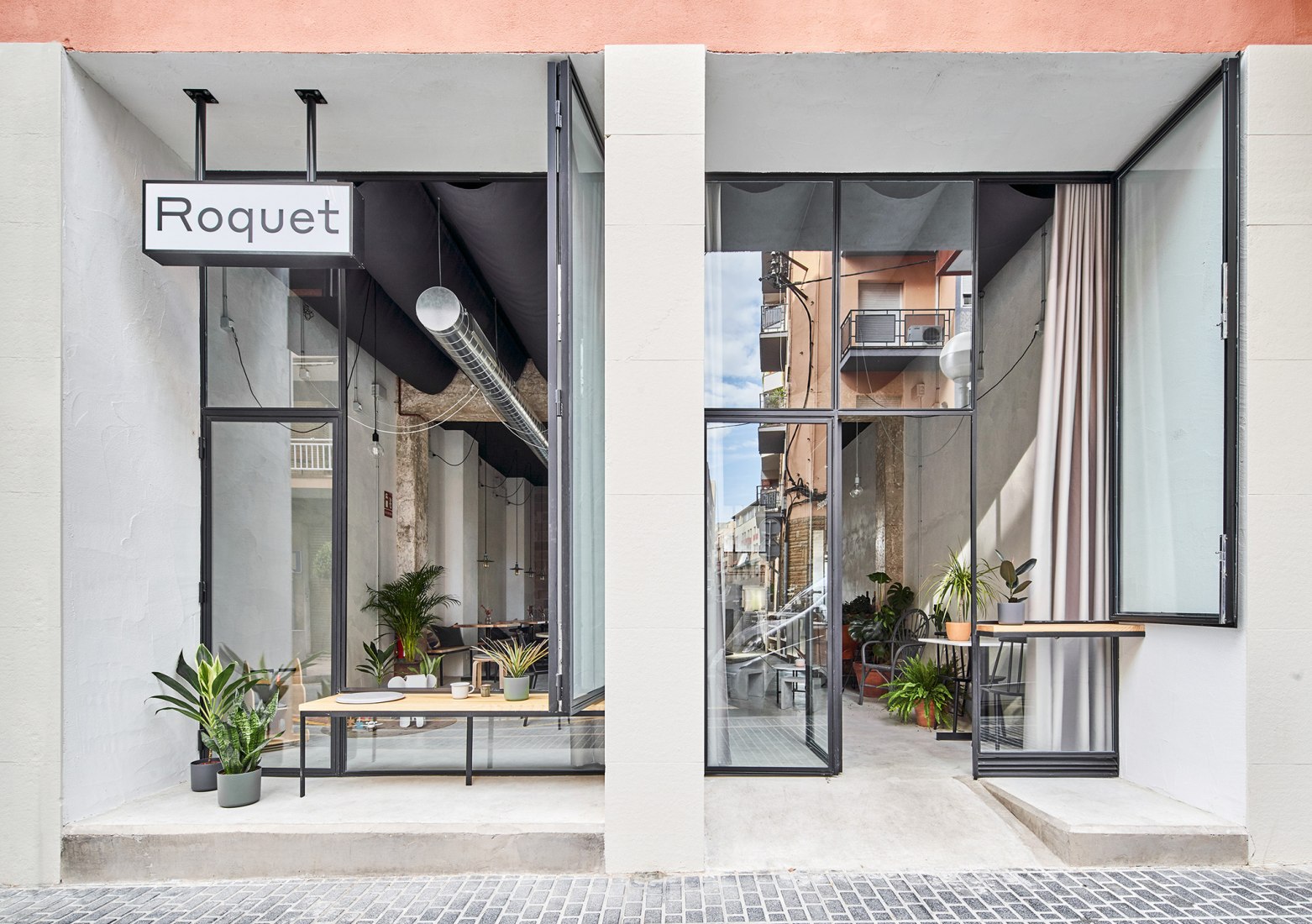 Café Roquet por NUA arquitectures. Fotografía por José Hevia