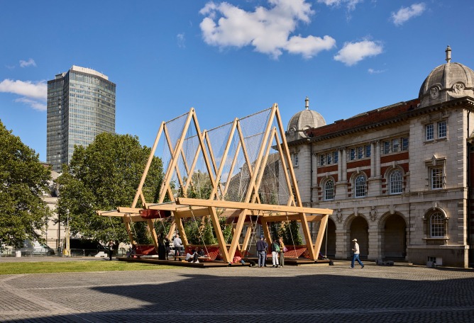 Vert Pavilion, towards a cooler and greener city, by Diez Office. Photograph by Petr Krejci. Vert Pavilion, towards a cooler and greener city, by Diez Office. Photograph by Petr Krejci.