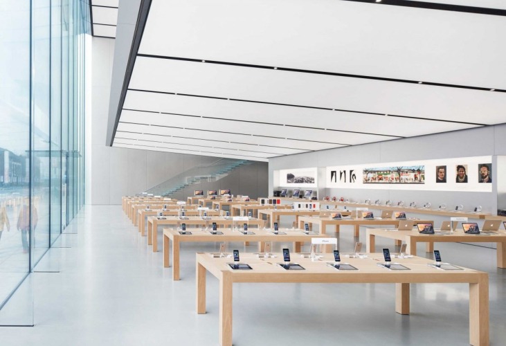 Apple store in Hangzhou by Foster + Partners. Photography courtesy of Apple