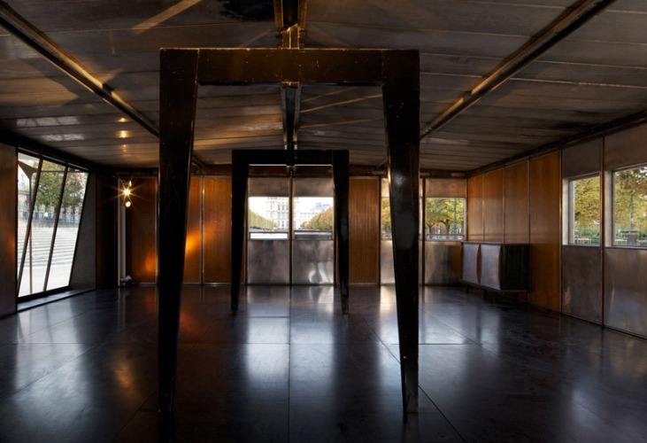 Interior. Jean Prouvé (1949). Métropole Aluminium House, 8X12 m. © Produced by Galerie Patrick Seguin.