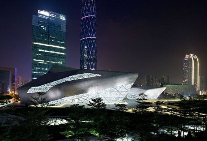 Opera House, Guangzhou, China por Zaha Hadid. Fotografía © Iwan Baan.