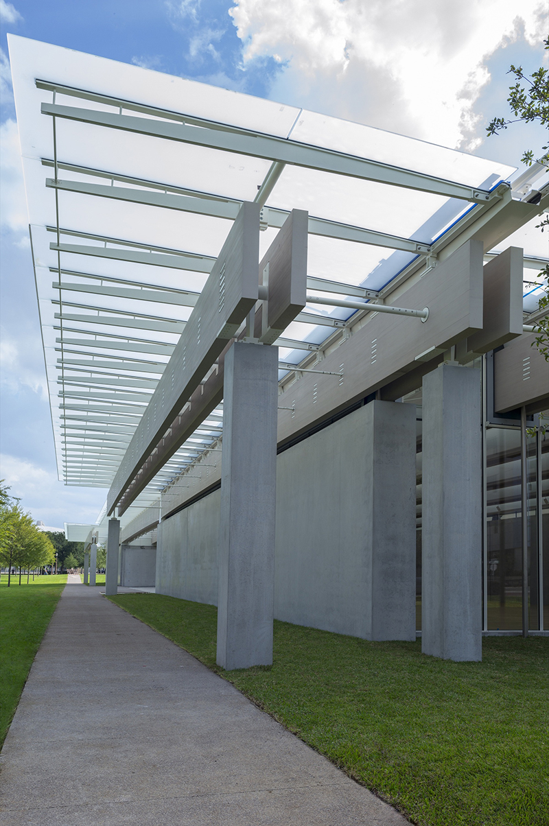 Pavilion By Renzo Piano In The Kimbell Art Museum | METALOCUS