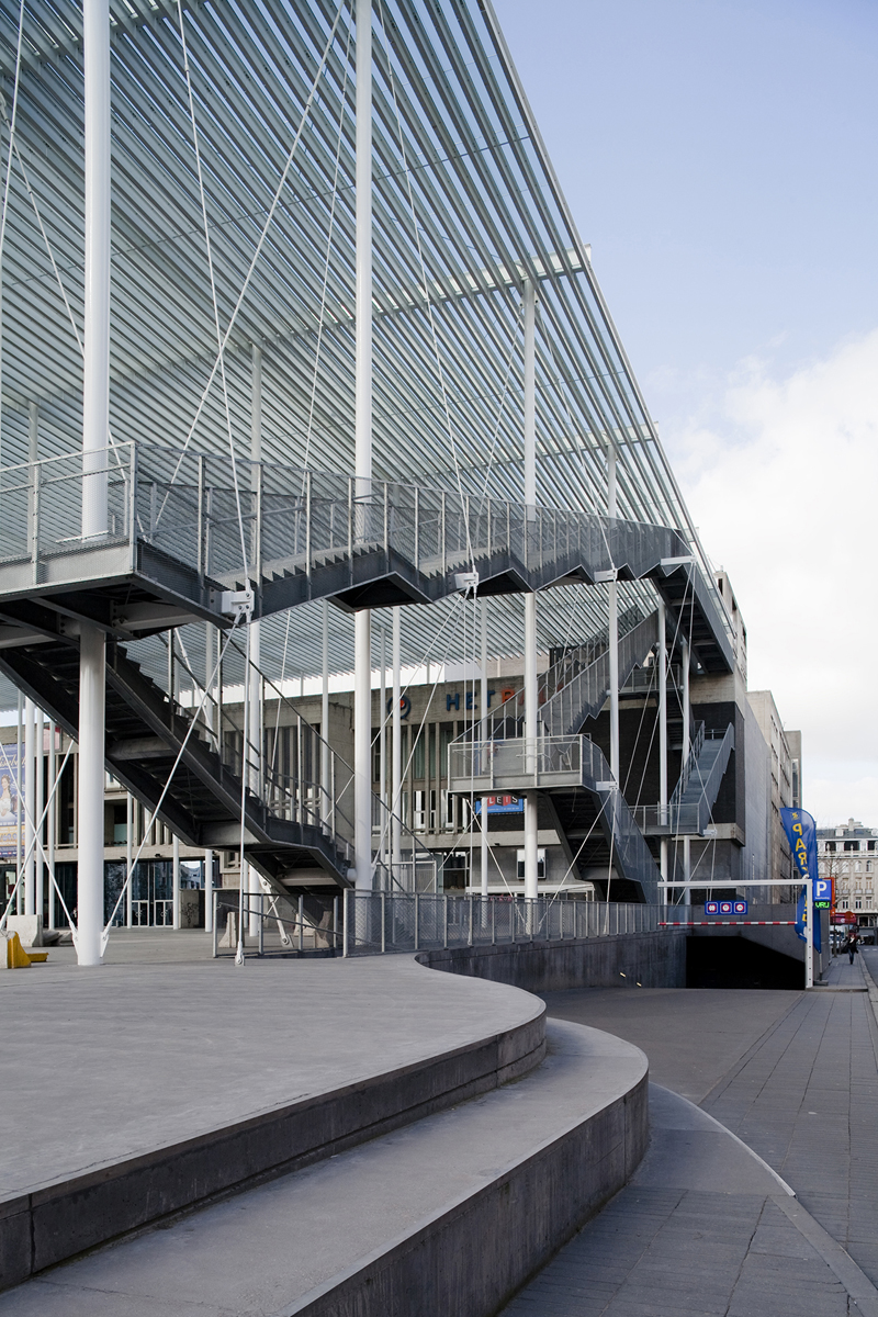 Theaterplein by Studio Bernardo Secchi & Paola Viganò | METALOCUS