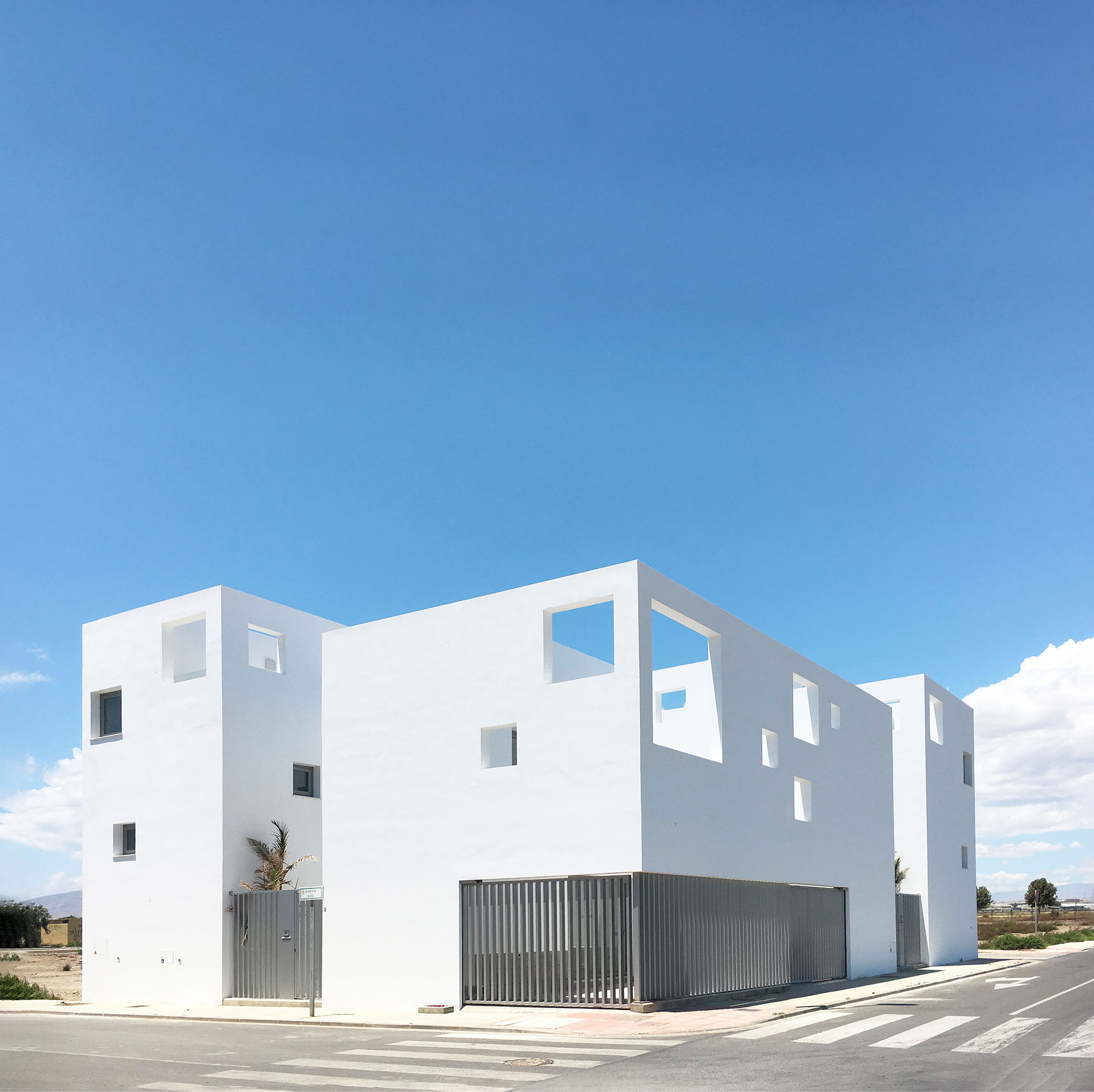 Returning the Mediterranean character. Casas Costacabana by Jose Moreno ...