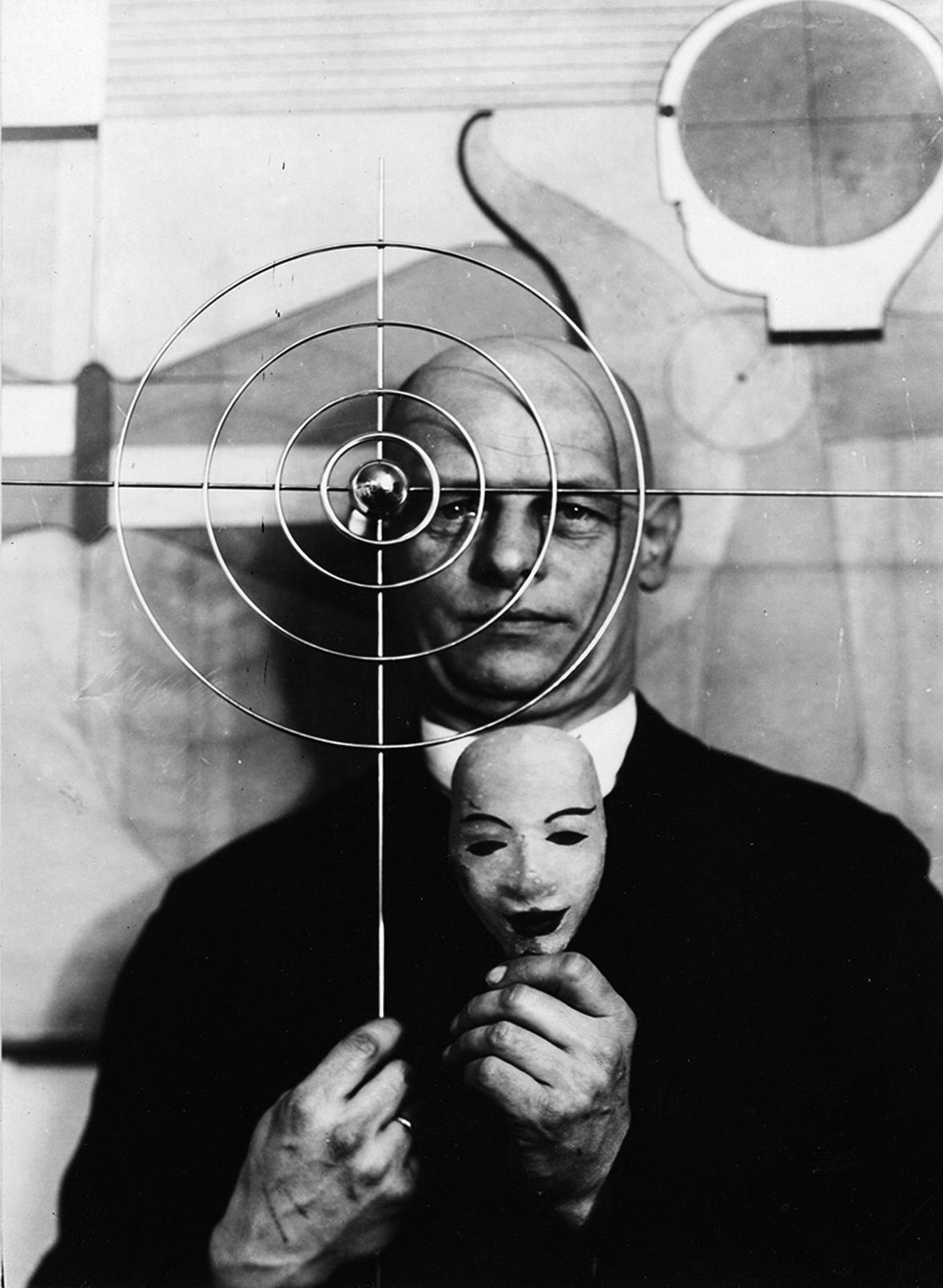 'Oskar Schlemmer. The Dancing Artist' at Pompidou-Metz. | METALOCUS