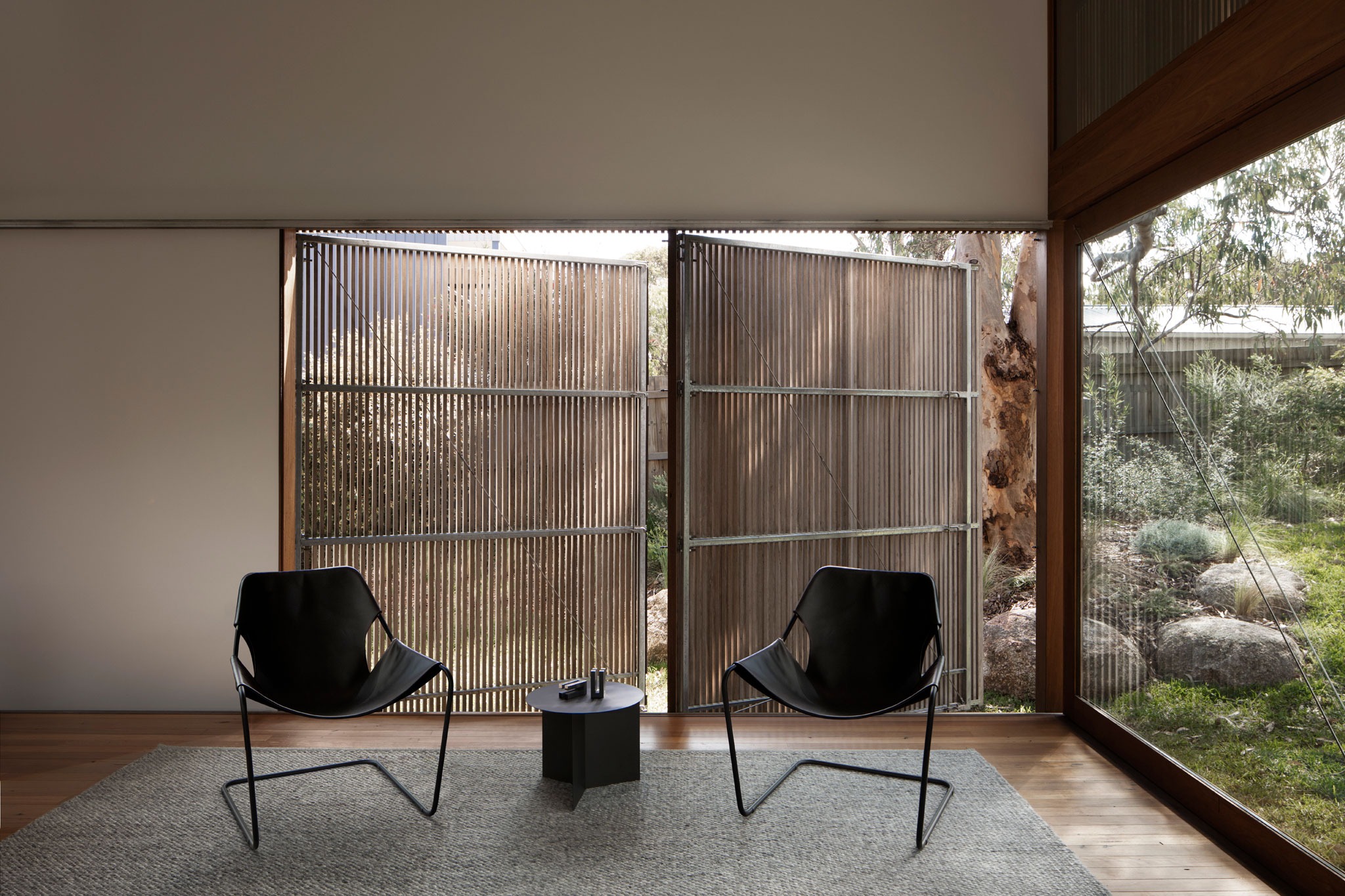 Estudio Jan Juc por Eldridge Anderson Architects. Fotografía por Ben Hosking. Jan Juc Studio by Eldridge Anderson Architects. Photograph by Ben Hosking. Estudio Jan Juc por Eldridge Anderson Architects. Fotografía por Ben Hosking. Jan Juc Studio by Eldridge Anderson Architects. Photograph by Ben Hosking.