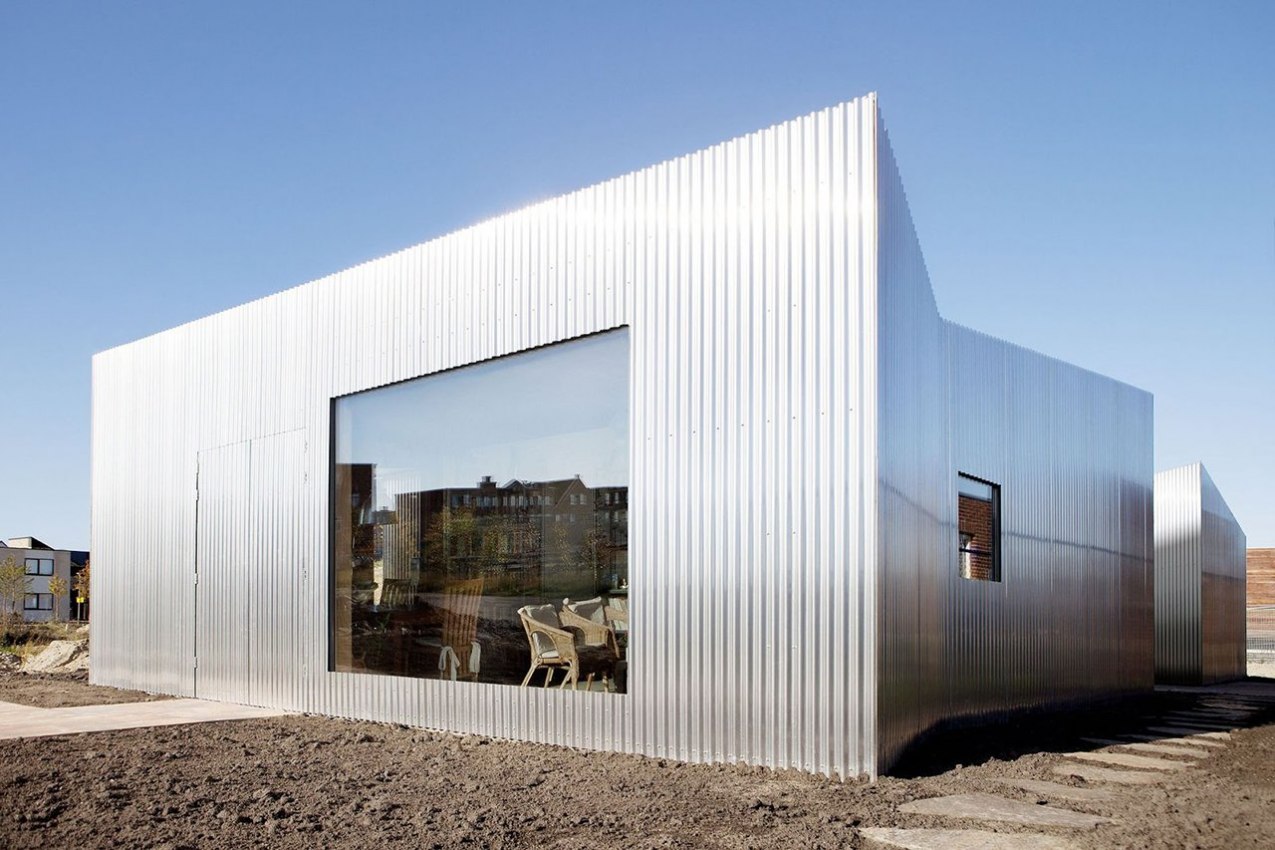 aluminum cladding house