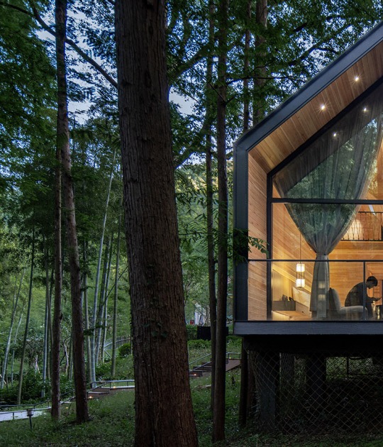 Dongmingshan Senyu Hotel by GLA Architects. Photograph by Chen Xi Studio Dongmingshan Senyu Hotel by GLA Architects. Photograph by Chen Xi Studio
