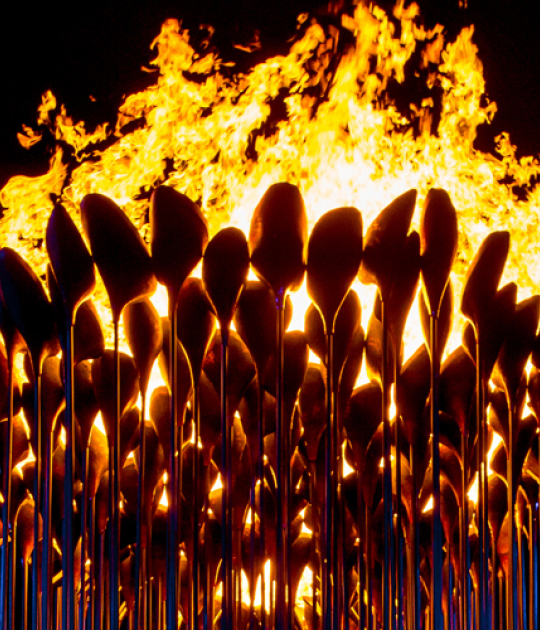 Flamme olympique cinétique d'Anthony Howe aux JO de Rio 2016