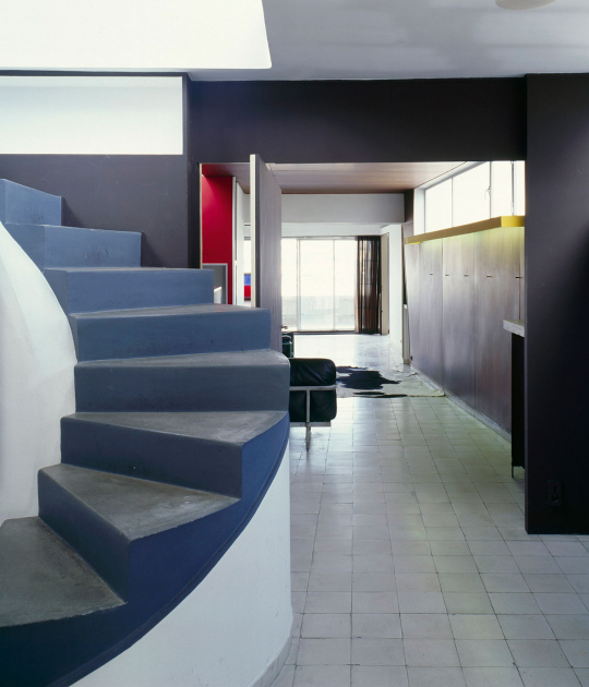 Le Corbusier's apartment. Photograph © Olivier Martin-Gambier 2005. Le Corbusier Fundation Le Corbusier's apartment. Photograph © Olivier Martin-Gambier 2005. Le Corbusier Fundation