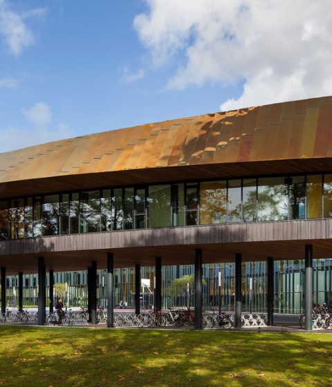 Sportcampus Zuiderpark by FaulknerBrowns Architects. Photograph © Scagliola Brakkee Sportcampus Zuiderpark by FaulknerBrowns Architects. Photograph © Scagliola Brakkee