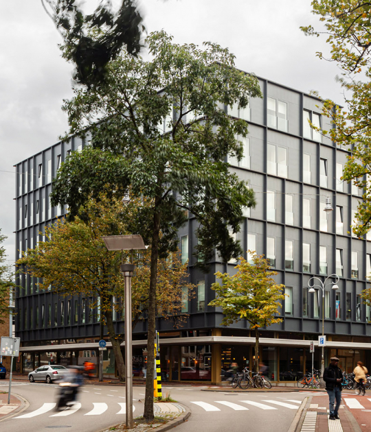 DC Van Hall by Studioninedots. Photograph by Sebastian van Damme DC Van Hall by Studioninedots. Photograph by Sebastian van Damme