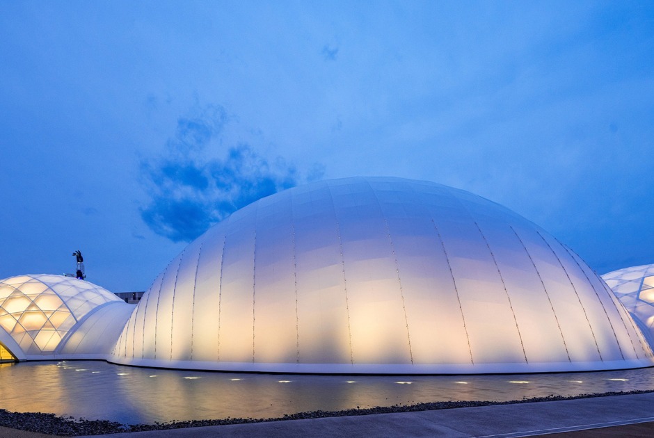 Blue Ocean Dome pavilion by Shigeru Ban. Photograph by Hiroyuki Hirai Blue Ocean Dome pavilion by Shigeru Ban. Photograph by Hiroyuki Hirai
