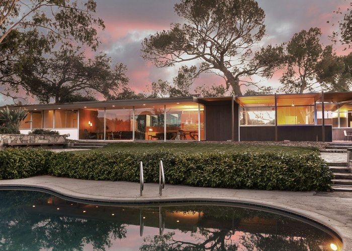 The JM Roberts Residence by Richard Neutra in Los Angeles