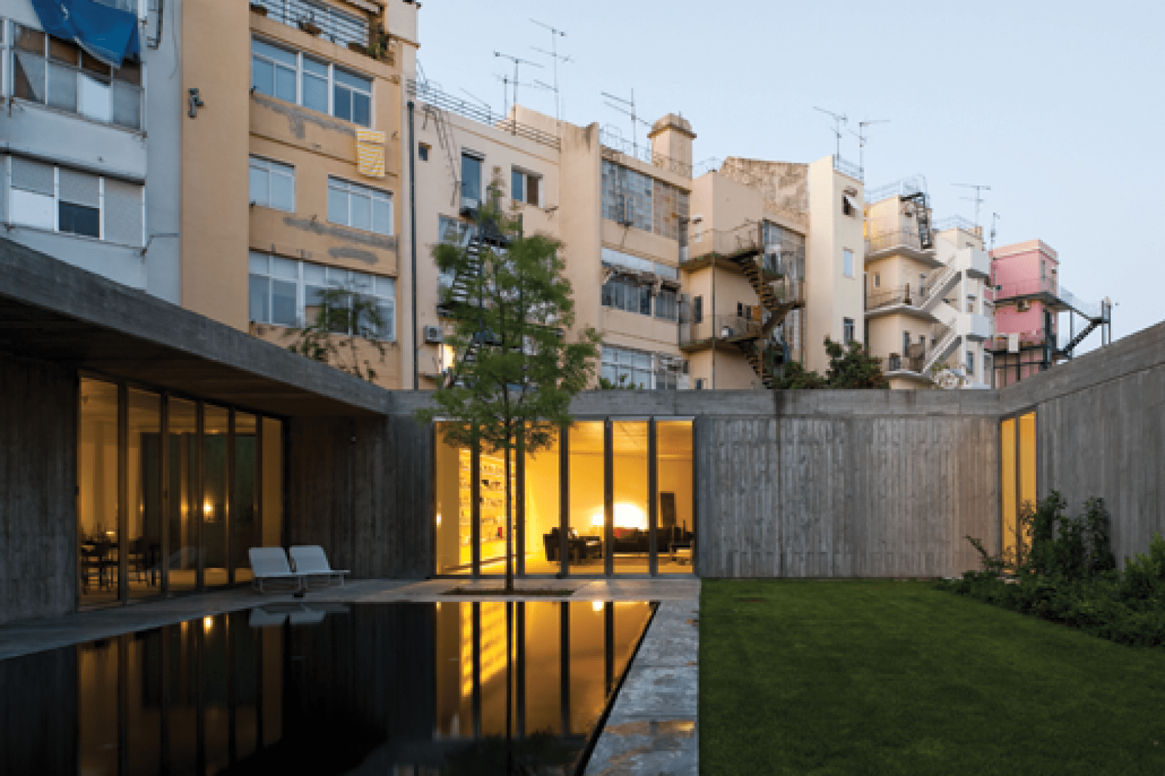 Architecture Award (ex aequo). HOUSES IN SANTA ISABEL. Photograph by FERNANDO GUERRA