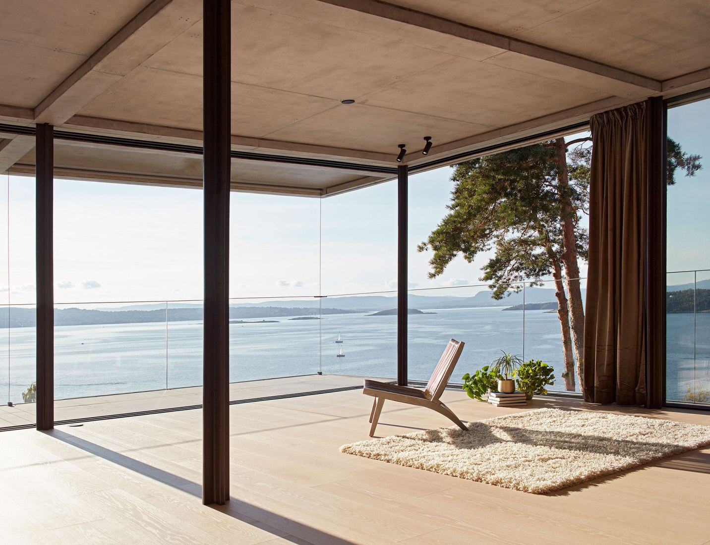 Apartments in Von Øtkens vei by R21 Arkitekter. Photograph by Mariela Apollonio. Apartments in Von Øtkens vei by R21 Arkitekter. Photograph by Mariela Apollonio.