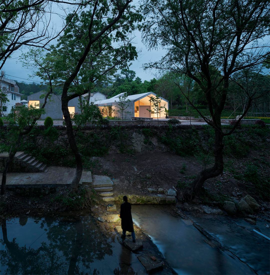 Casa del aldeano en Wanghu Village por UAD. Fotografía por Zhao Qiang.