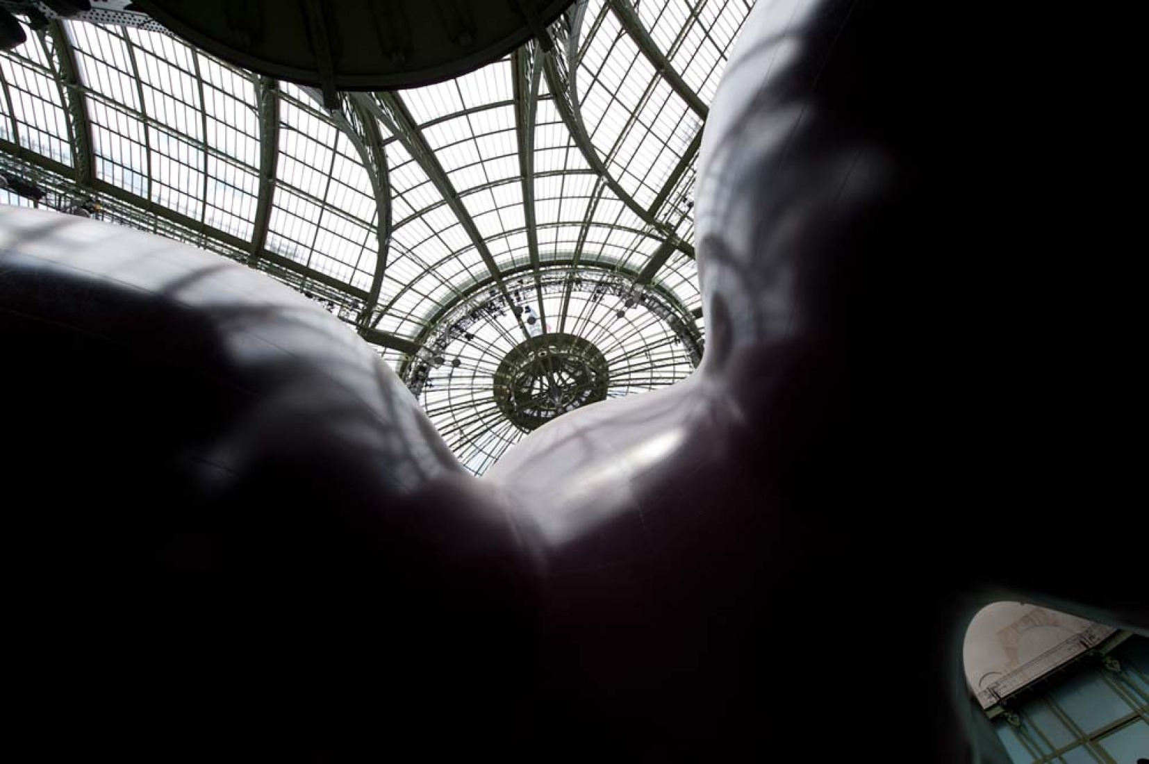Anish Kapoor, Leviathan (2011), Grand Palais, Paris, France. Images courtesy of the French Ministry of Culture and Communication. Anish Kapoor, Leviathan (2011), Grand Palais, Paris, France. Images courtesy of the French Ministry of Culture and Communication.
