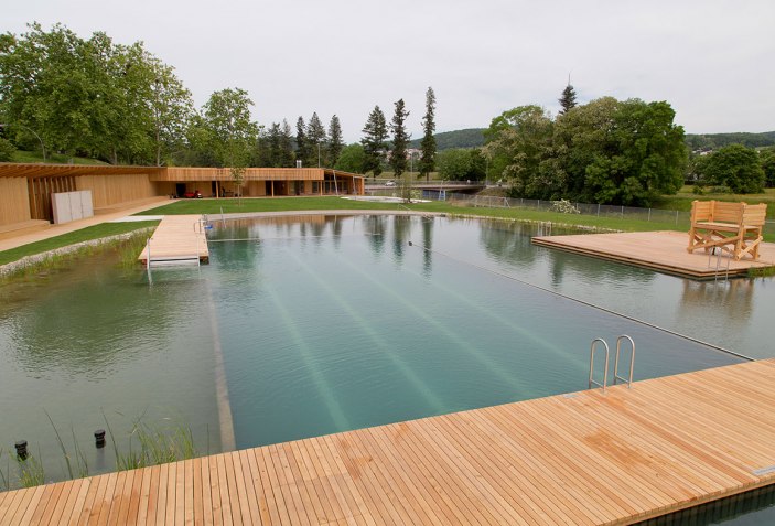 Herzog de 2025 meuron gym pool