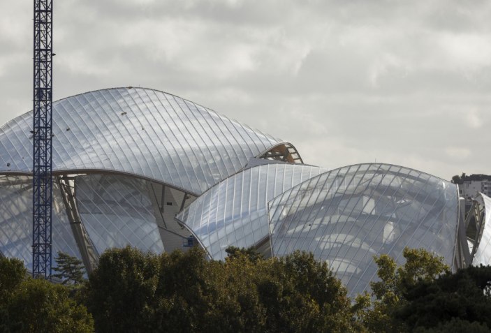 A cloud of glass in the Bois de Boulogne: the Louis Vuitton