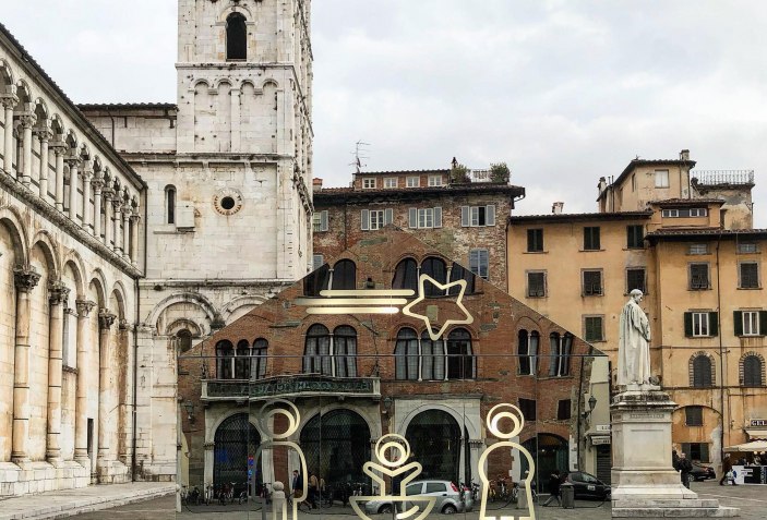 WELCOME DIFFERENCE installation in Piazza San Michele by