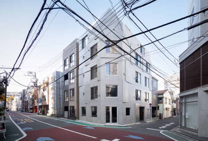Escenario Shirokane building by Sasaki Architecture + Ytro Design ...