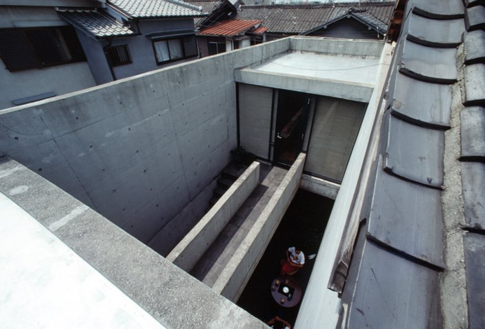 Row House in Sumiyoshi. Azuma House by Tadao Ando The Strength