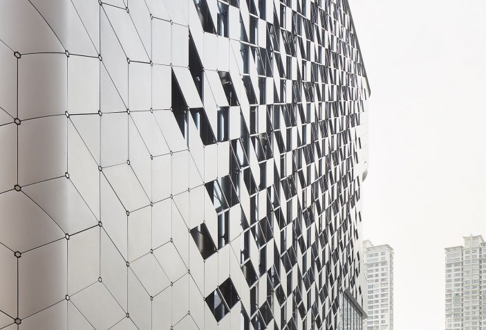 UNStudio completes Shanghai mall designed as 'vertical public square ...