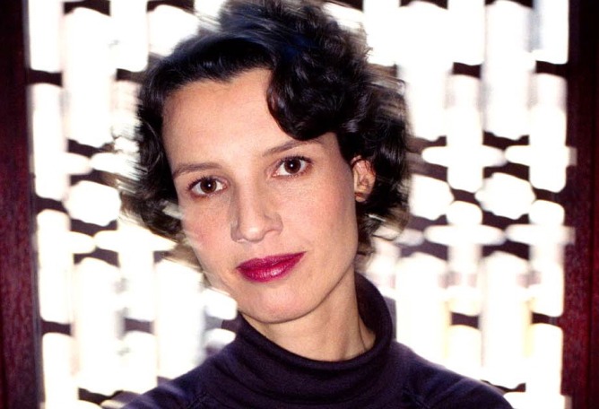 Bregtje van der Haak, a Dutch filmmaker and journalist, who has been directing international documentaries and transmedia projects on long-term social change with a special focus on urbanisation and technological culture. Bregtje van der Haak, a Dutch filmmaker and journalist, who has been directing international documentaries and transmedia projects on long-term social change with a special focus on urbanisation and technological culture.
